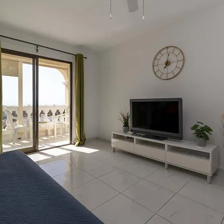 Castle Harbour 34 - One Bed 아파트 *